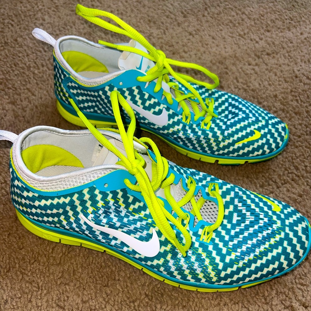 NIKE Free TR Fit 4